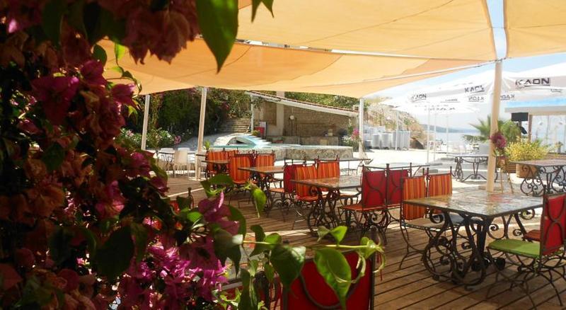 Bougainville Bay Apartments Sarandë Esterno foto